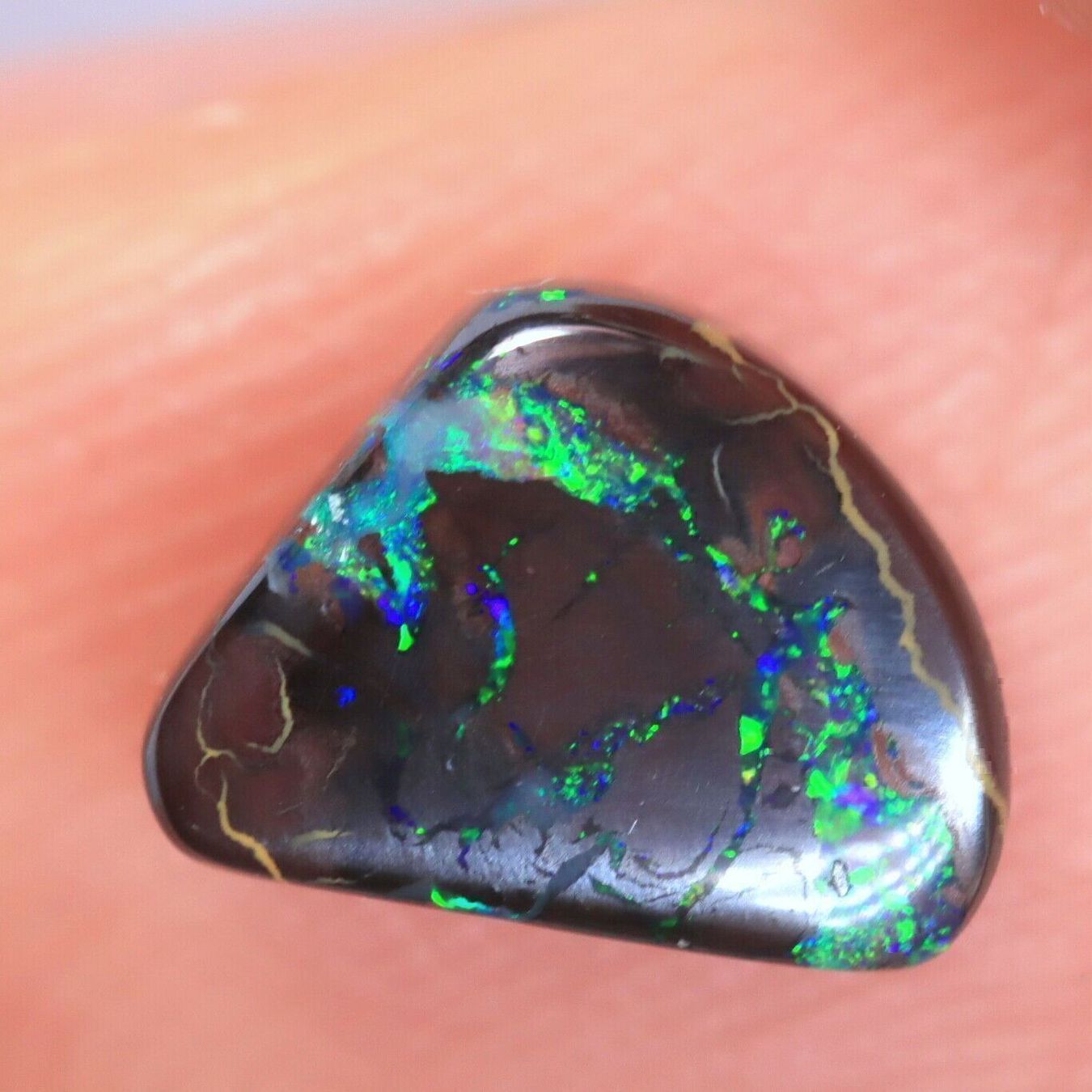 Pietre preziose: Australischer Koroit Boulder Opal 0.93Ct – Nuovo (secondo la descrizione) da Bern venduto da Grindelwaldaus 1