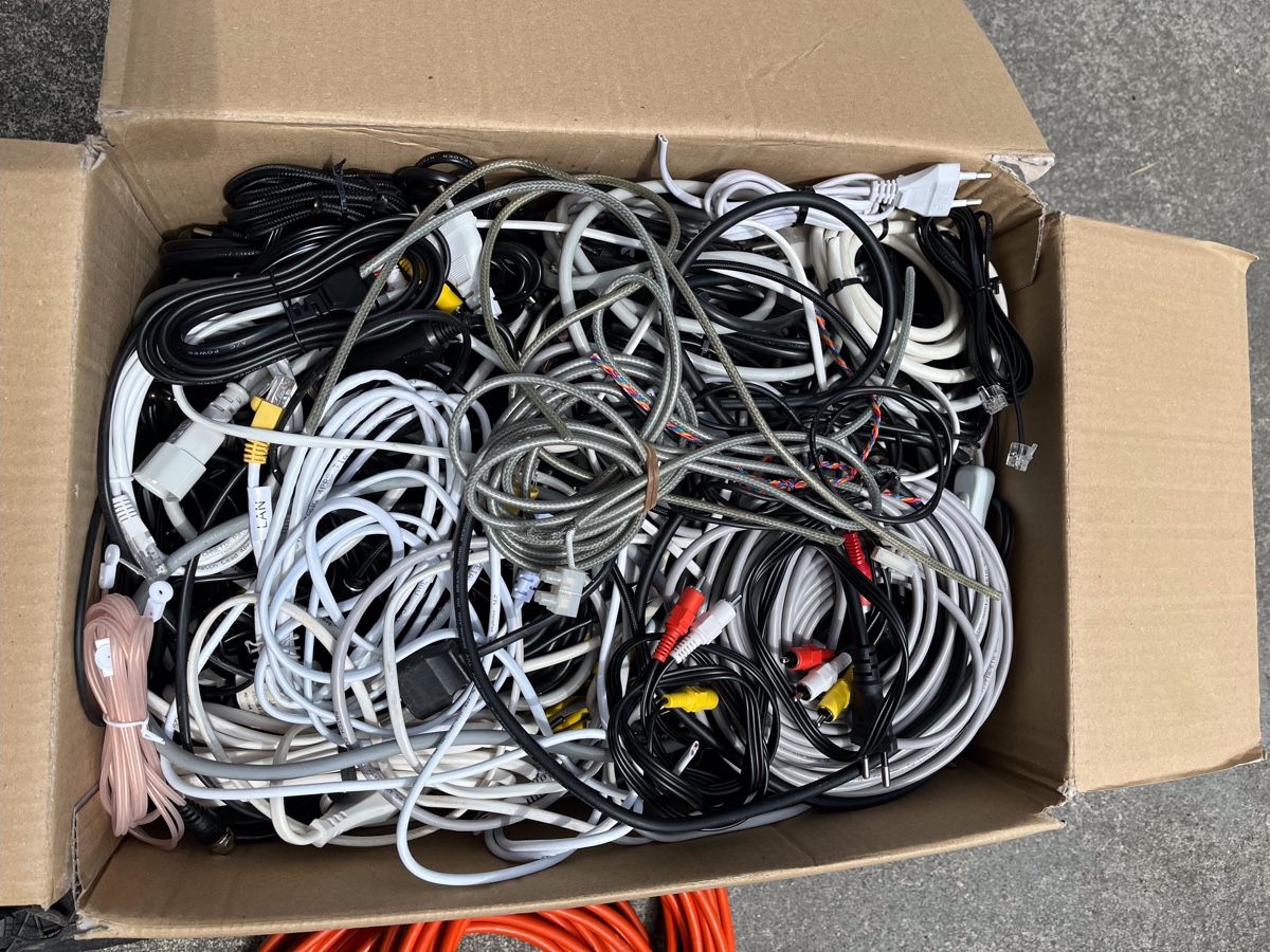Kabel: Kabel verschiedene  – Gebraucht aus Veltheim AG von mollilove