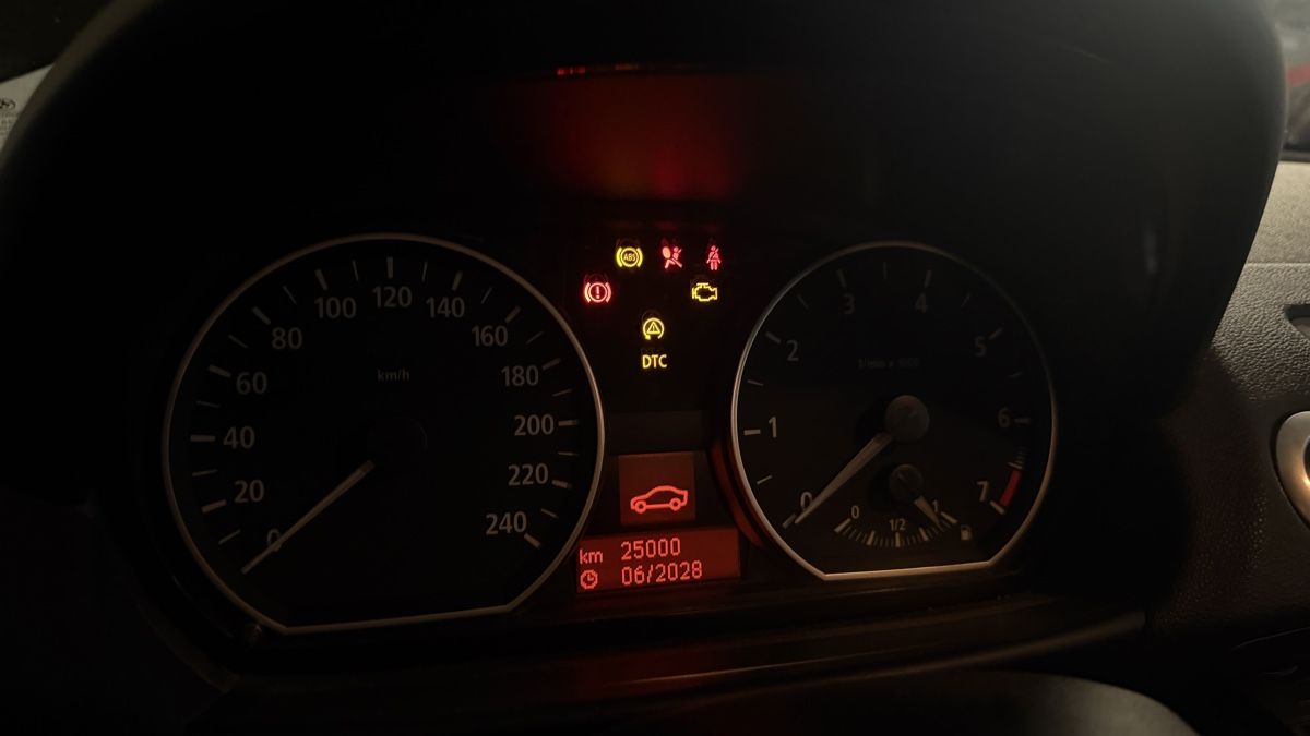 BMW Automobili: Defekter BMW E87 120i – Difettoso da Aarberg venduto da buc_qyp5 6