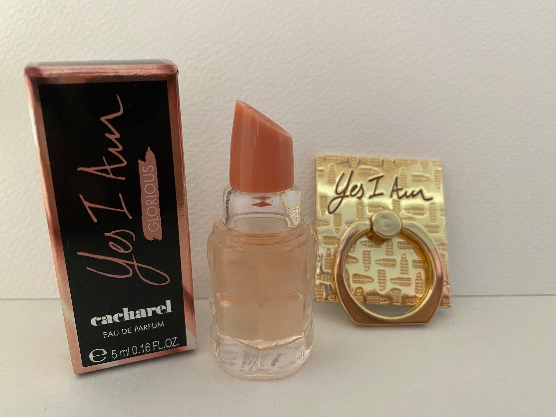 Cacharel Profumi & Eau de Toilette: Miniature eau de parfum Cacharel – Nuovo e nell'imballaggio originale da Bouveret venduto da wes_7zll