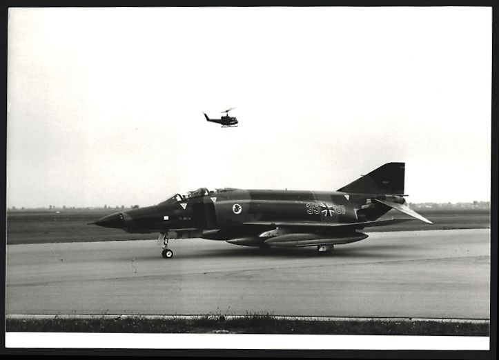 Fotografie & Manifesti: Fotografie Flugzeug Douglas F-4 Phantom  – Usato da Berlin venduto da bartko-reher