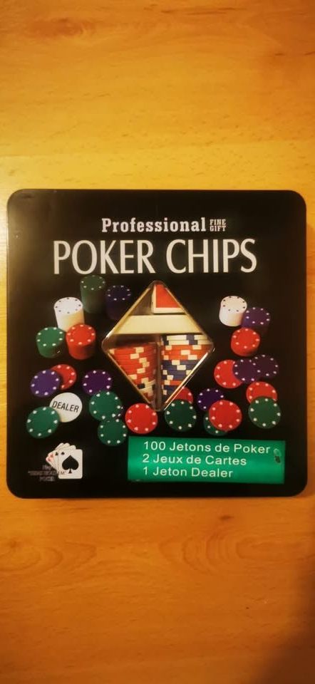 Giochi: Set de jetons de Poker professionnel avec 1 jeu de c... – Usato da Zürich venduto da chu_vgj9