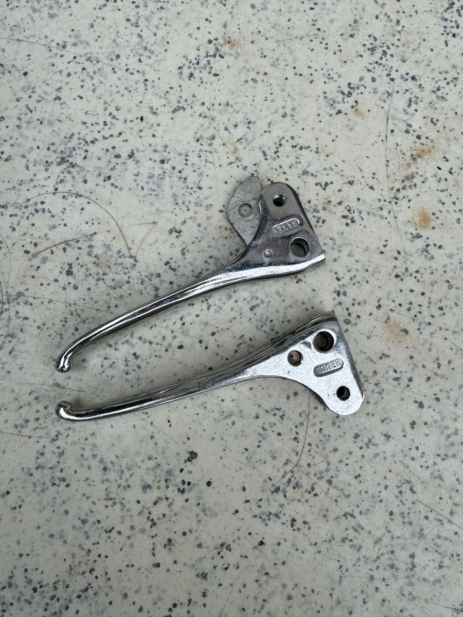 Parti ricambio per ciclomotori: Mofa Moped Bremshebel – Usato da Dübendorf venduto da Sachs621