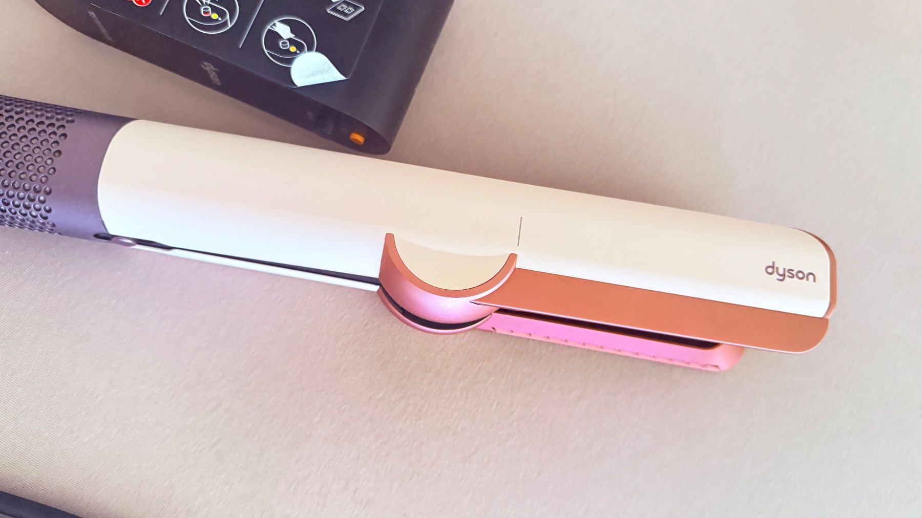 Dyson Föhn: Dyson Airstrait – Gebraucht aus Grenchen von Raluca29 3