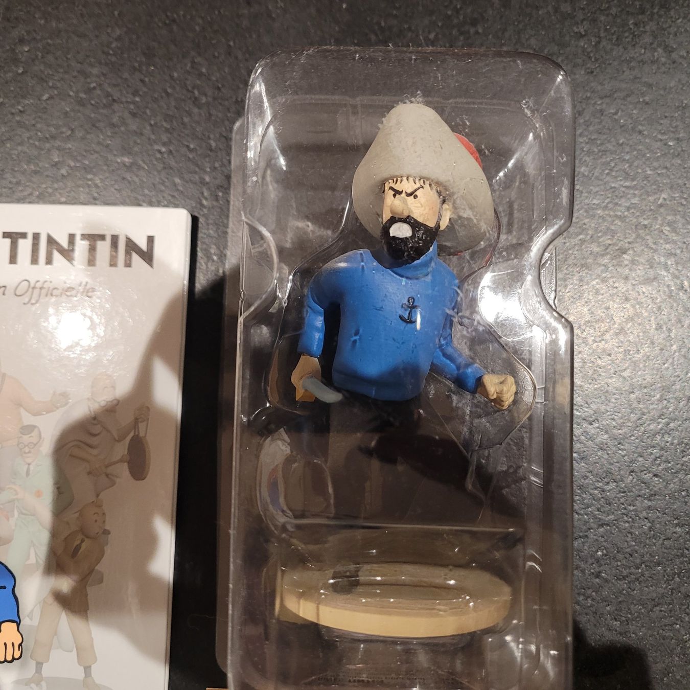 FIGURINE TINTIN ACCIDENTÉ Collection Officielle Num 24 Haddock À L'épée