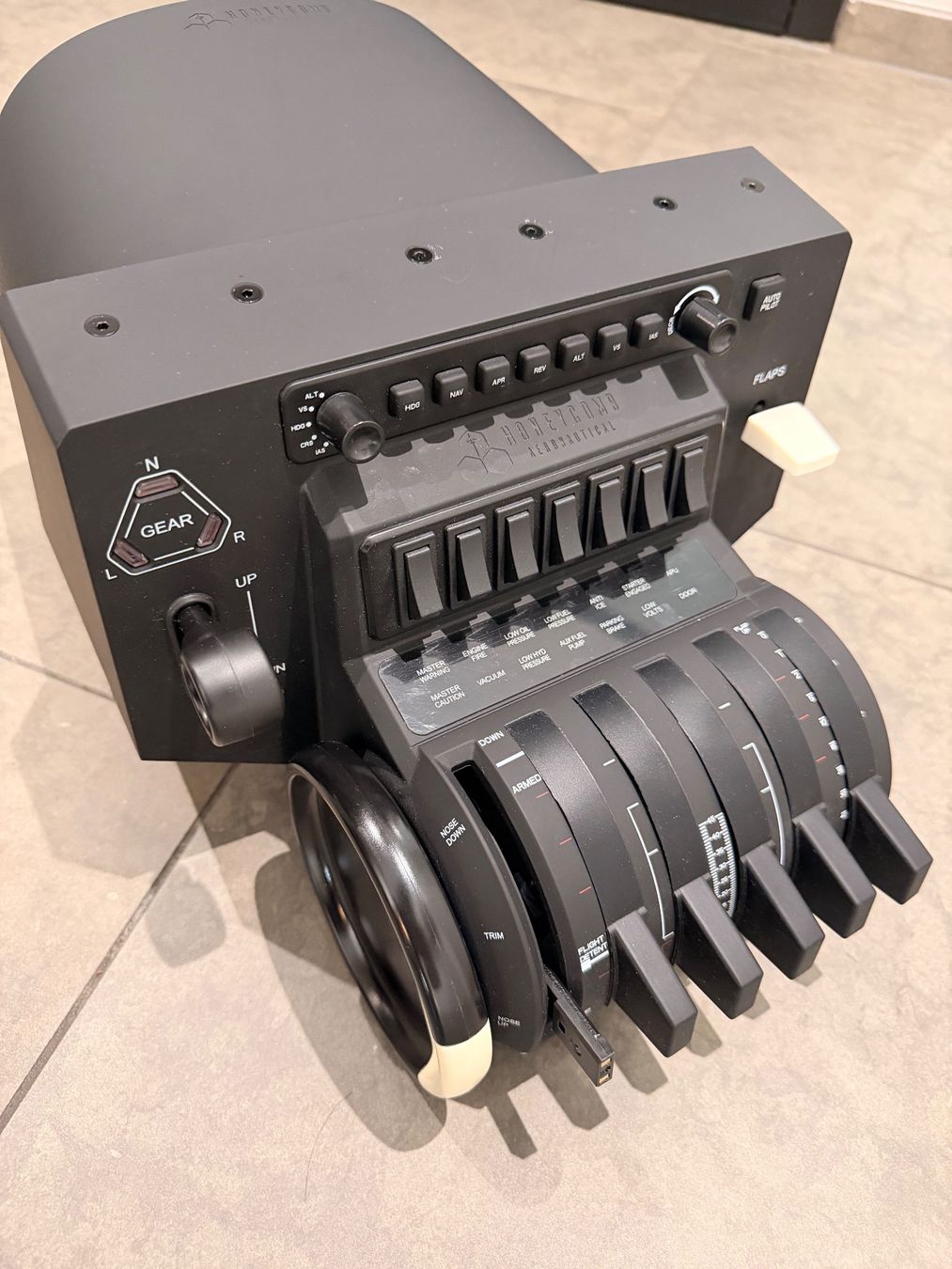 Honeycomb Controller: Honeycomb Bravo Throttle Quadrant schwarz – Usato da Birmenstorf AG venduto da Beni123456789 5