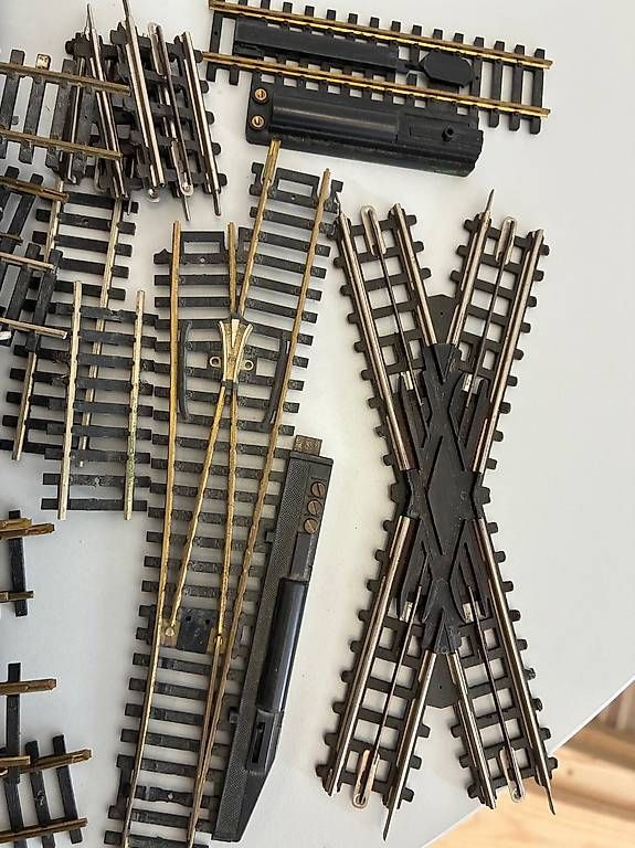 Modellini di ferrovie: H0 70x Schienen Gleichstrom, Gratisversand – Difettoso da Sissach venduto da tu44 3