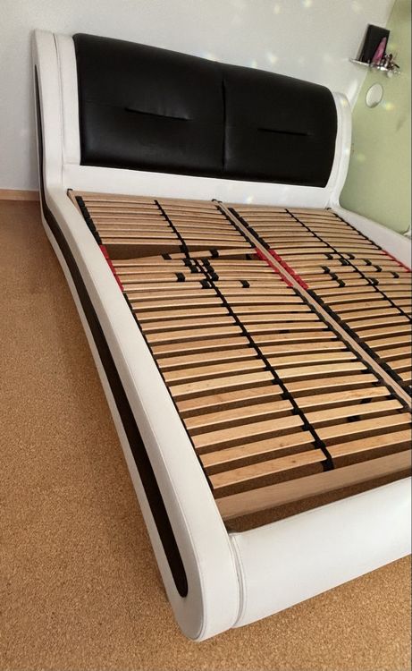 Letti: Desiger Bett, Rostgrösse 200 x 180cm, 1 Rost defekt – Difettoso da Rothrist venduto da Dluna1 4