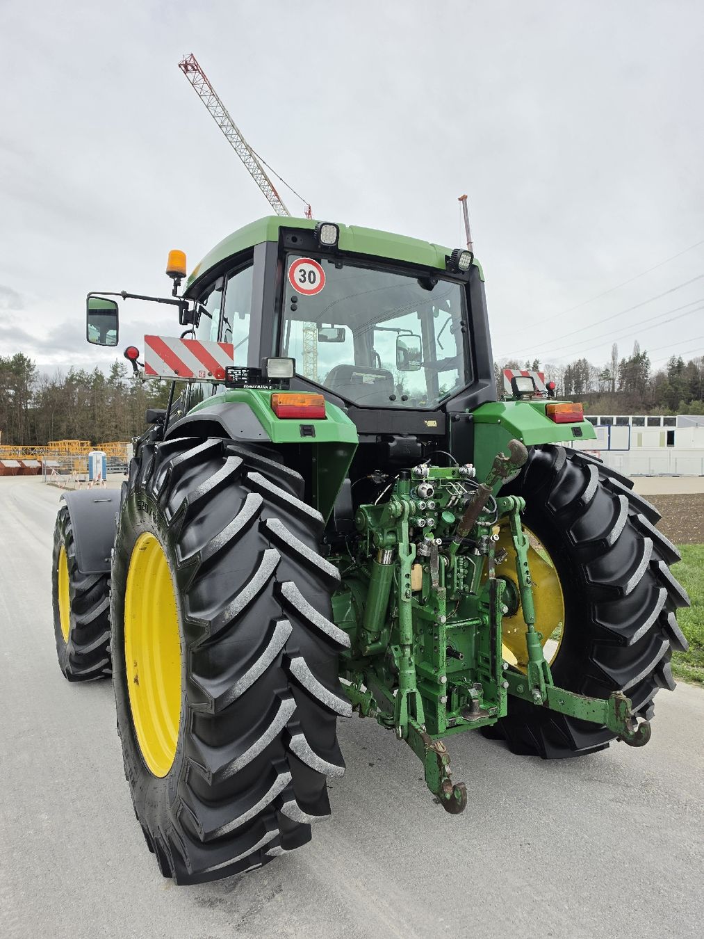 John Deere Trattori: John Deere 6900 mit Druckluft & Frontlader PERLE! – Usato da Bösingen venduto da lauda-lauda 7
