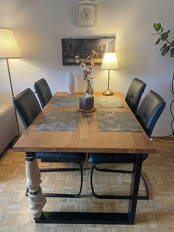 Tavoli: Tisch und 2 Stühle – Usato da Greifensee venduto da ann_ms2c