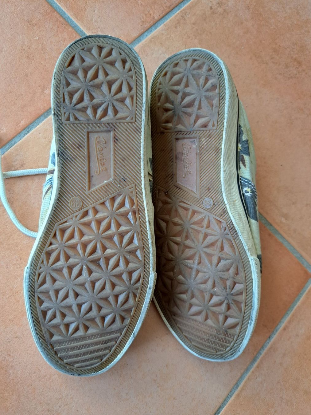 Scarpe da donna: Sneaker Gr. 39, Venice – Usato da Riehen venduto da Chimpara 4