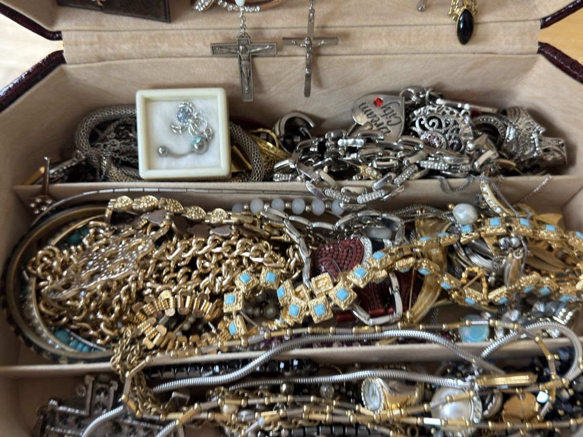 Altri gioielli: assortiment varié de bijoux – Usato da Martigny venduto da Mrtygn1 1