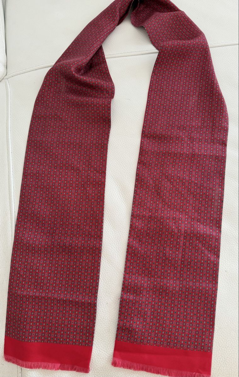 Foulards & écharpes: Cantucci Seiden Schal – D'occasion à Opfikon par Luis144