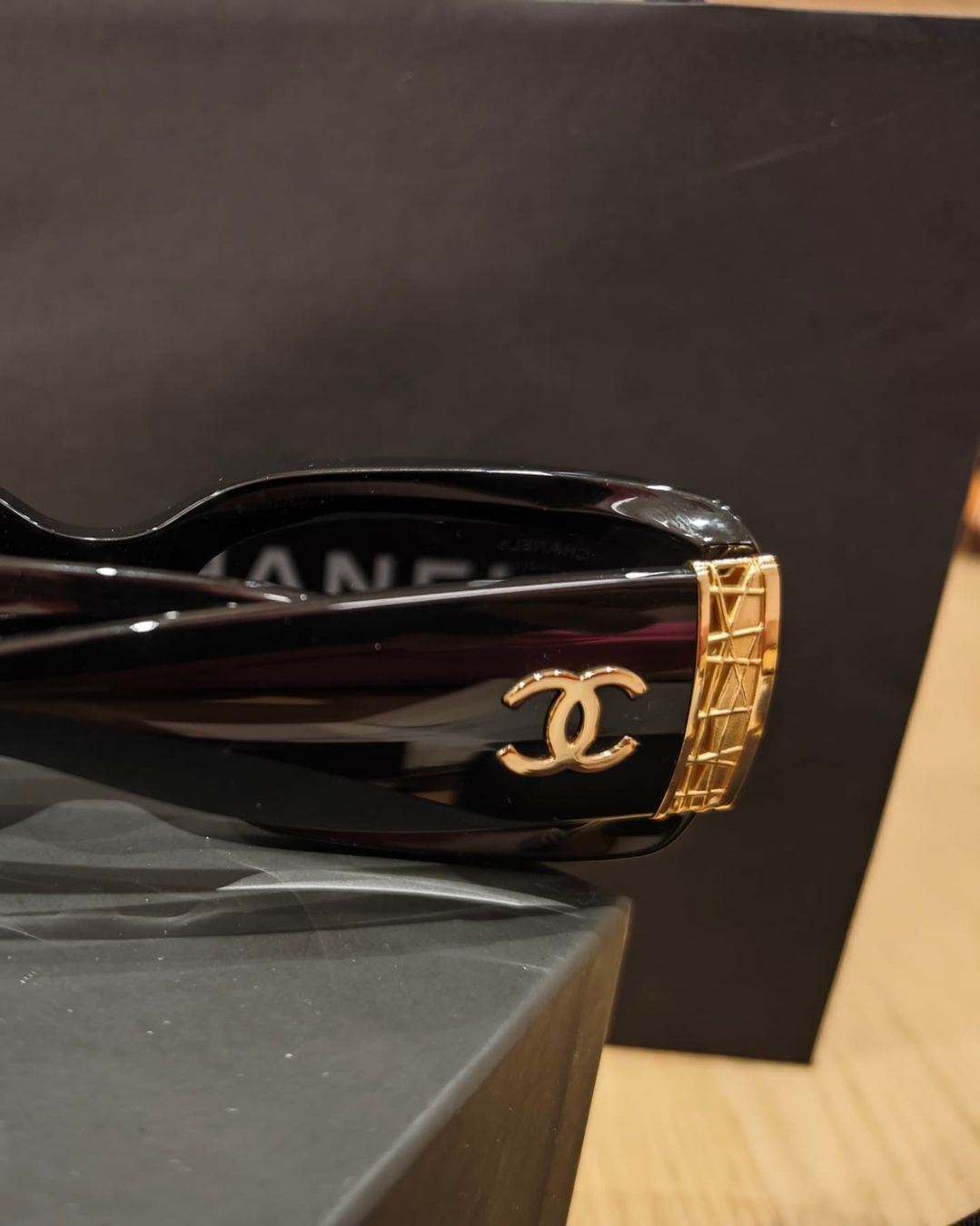 Chanel Occhiali & Lenti: CHANEL Sonnenbrille – Nuovo (secondo la descrizione) da Erlenbach ZH venduto da nlh 4