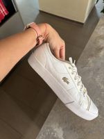 Baskets Lacoste blanches femme taille 40 bon état
