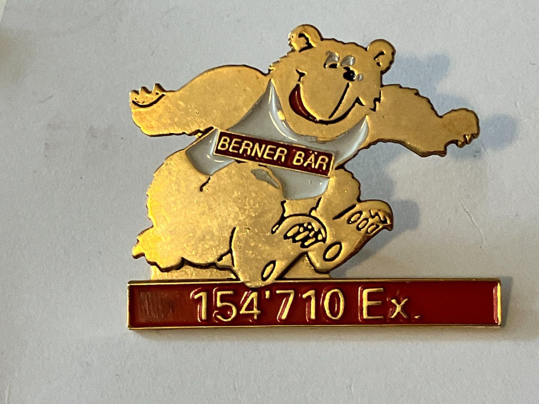 Placchette & Badge: 1 Pin Berner Bär Anzeiger – Usato da Basel venduto da djwwpp