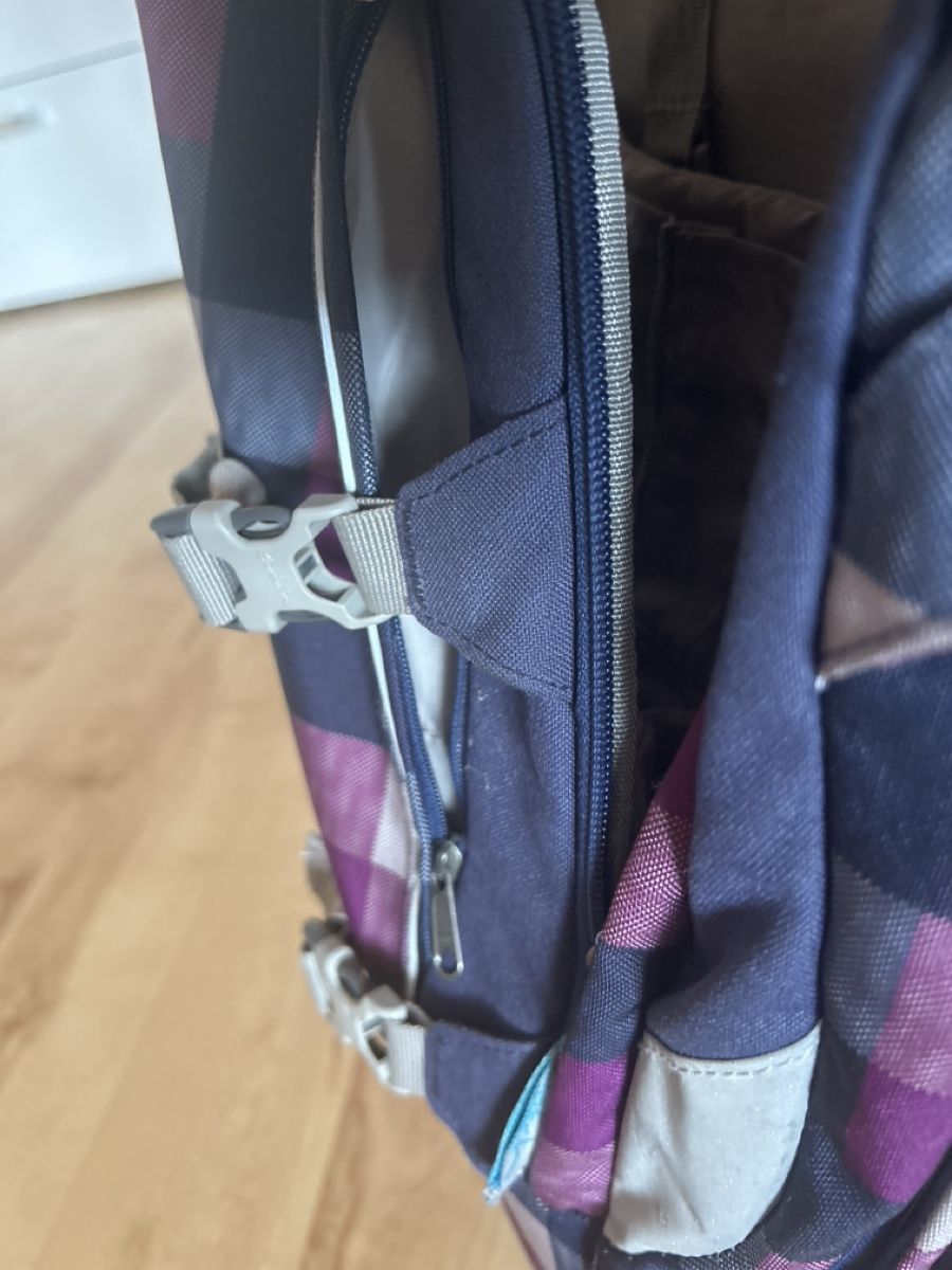 Satch Borse & Zaini: Schulrucksack Satch kariert lila blau – Usato da Dättlikon venduto da Sesseli007 5