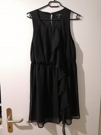 Schwarzes Kleid von H&M Gr. M / 38