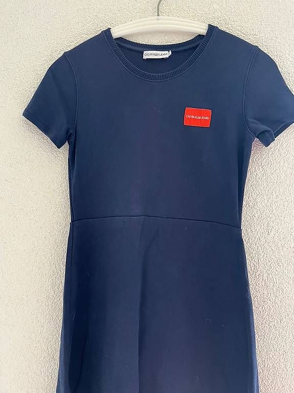 Vestiti & Gonne: Robe Calvin Klein 12 ans – Usato da Geneveys-Coffrane venduto da gg_r2xd 3