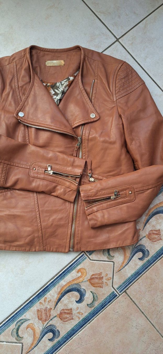 Massimo Dutti Giacche: Veste en cuir , Taille M – Usato da St-Triphon venduto da Jldr0 5