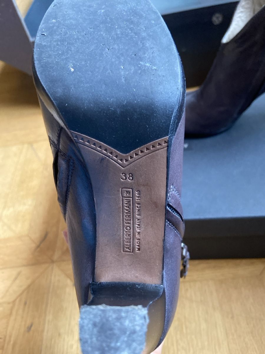 Damenschuhe: Alberto Fermani Leder-Stiefeletten 38 – Gebraucht aus Murten von februari 3