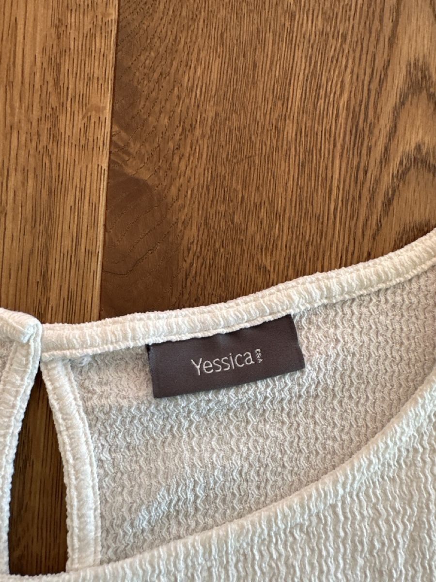 T-shirt: Yessica Top, Grösse L, weiss – Usato da Emmen venduto da moodle13 2