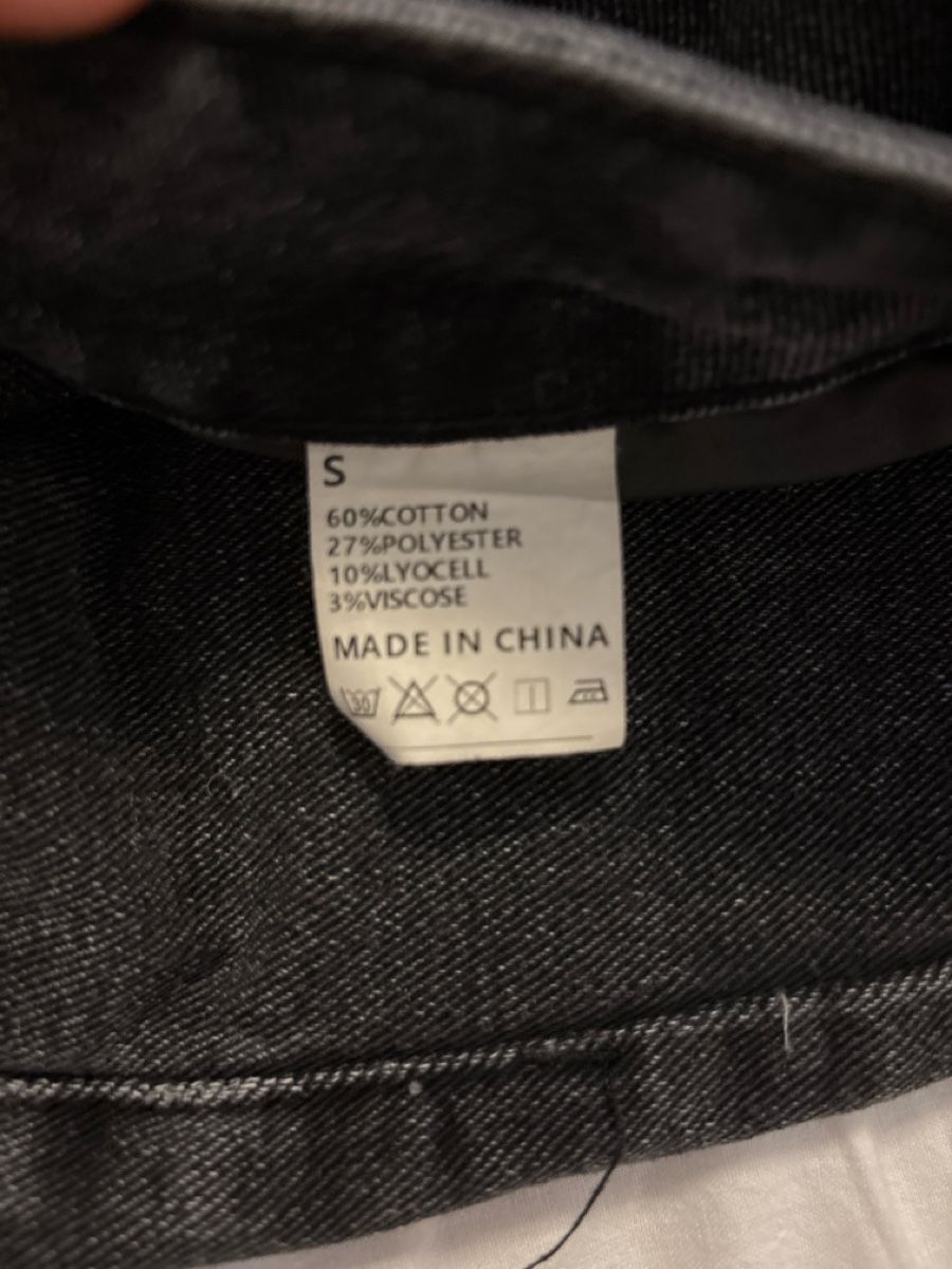 Jeans: Schwarze Jeans Grösse S – Nuovo (secondo la descrizione) da Münchenstein venduto da FlavioDe 2