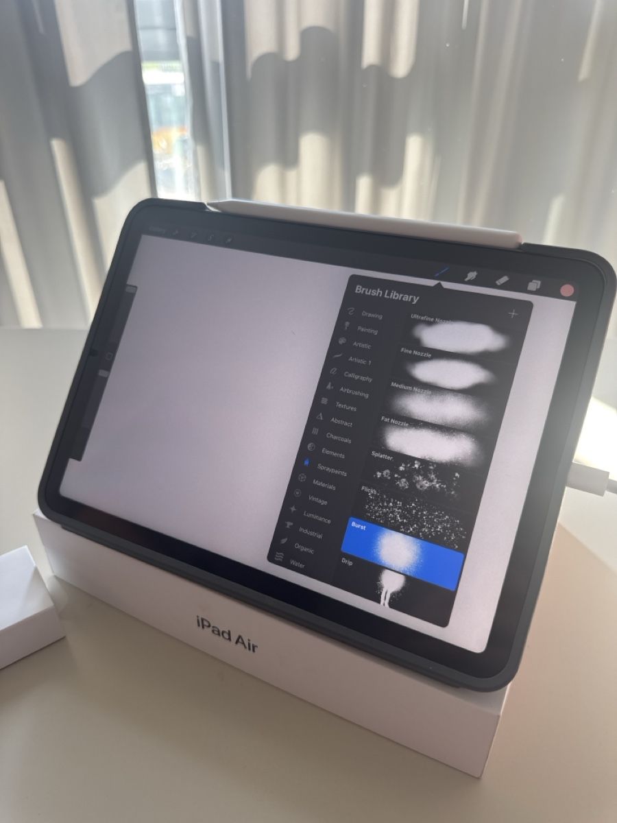 Apple Tablet PC: iPad Air 4 64GB + Pencil + Logitech Folio Touch – Usato da Hedingen venduto da Zlati_ 9