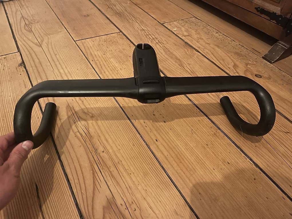 BMC Ersatzteile: BMC ICS Carbon Lenker 420mm – Gebraucht aus Bern von CBrothers