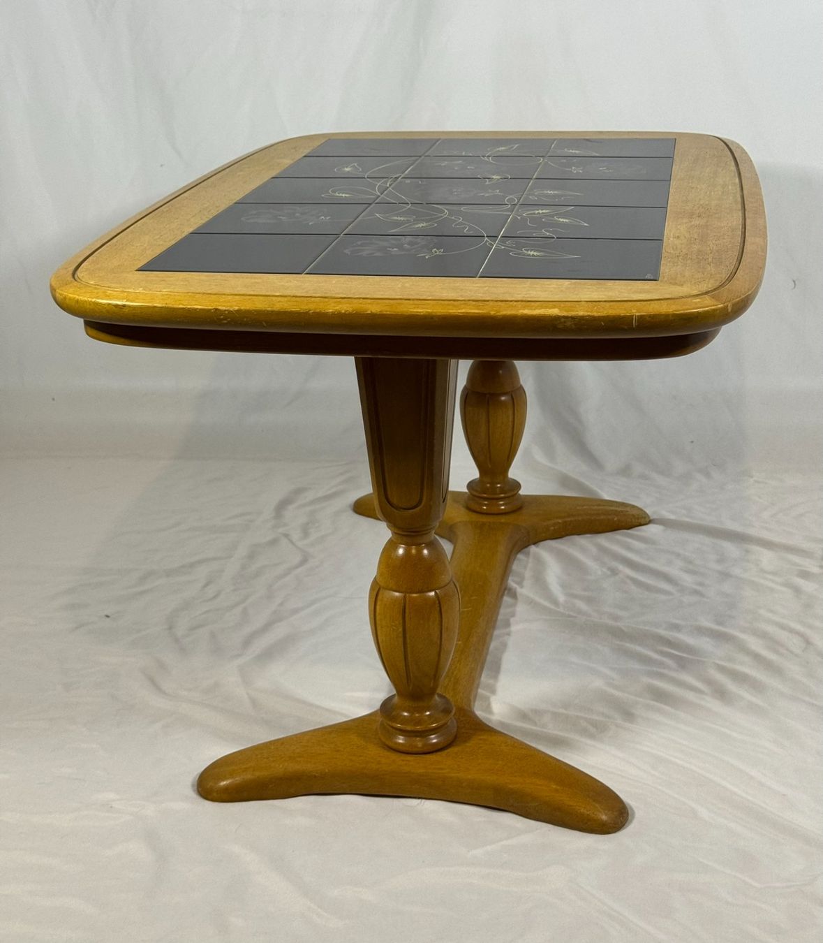 Tavoli: Table basse vintage signée – 1965 – Usato da Tramelan venduto da lolopat 2