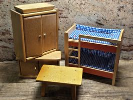Puppenmöbel Holz Set Schrank Bett Tisch Konvolut