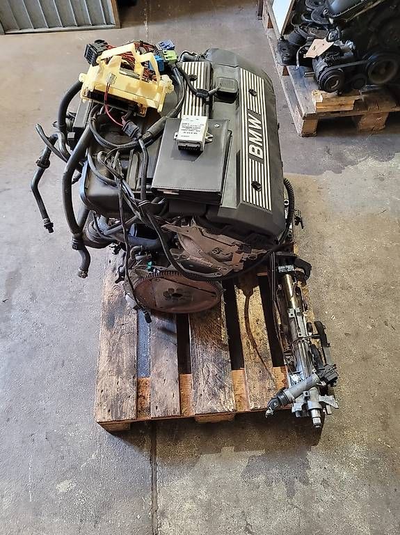Tutti pezzi di ricambio auto: Bmw e46 Motor Aktion bis 14/08 – Usato da Niedergösgen venduto da Zecinha 3