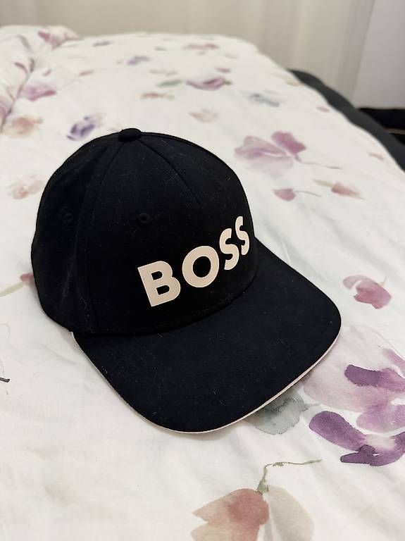 Hüte, Mützen & Caps: Casquette boss – Gebraucht aus Attalens von Fredosss 1