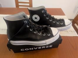 Converse Chuck Taylor All Star Platform Leather Sneakers