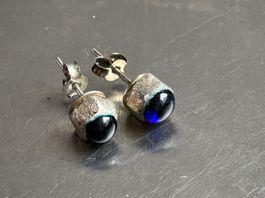 Silber Ohrstecker mit blauem Stein