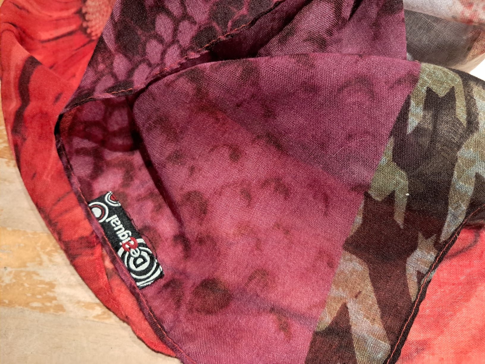 Foulard & Sciarpe: Schaltuch zu verkaufen – Usato da Ermenswil venduto da ese_l9wg 1