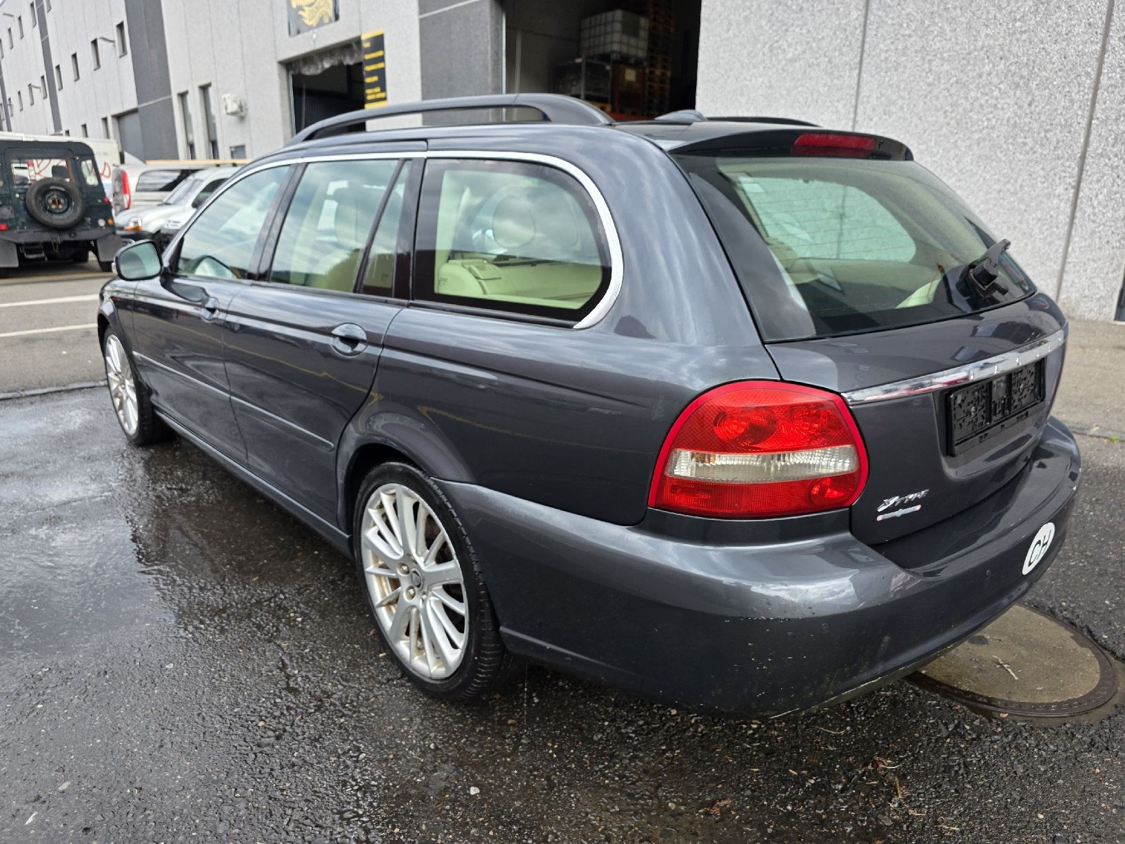 Jaguar Automobili: Jaguar X-Type 2.2 D – Usato da Cadenazzo venduto da LuismacchineSagl 3