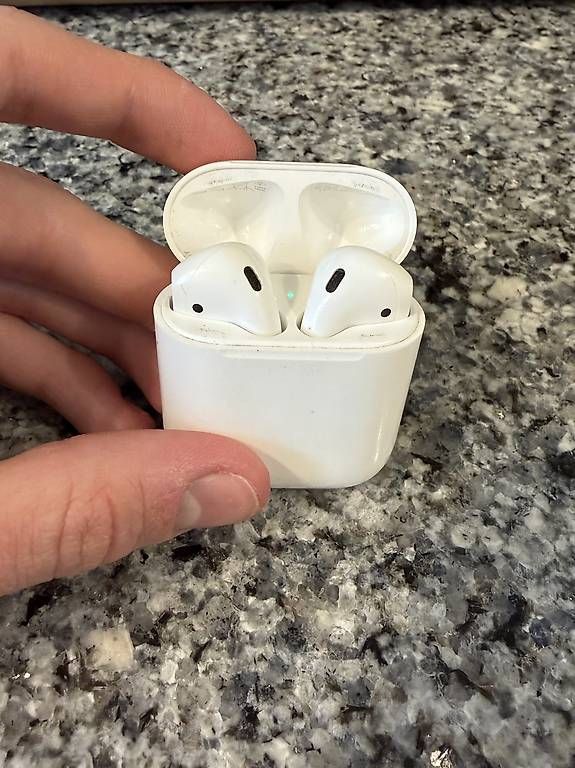 Apple Cuffie: Apple Airpods weiss – Usato da Gümligen venduto da NicolasScheidegger 3