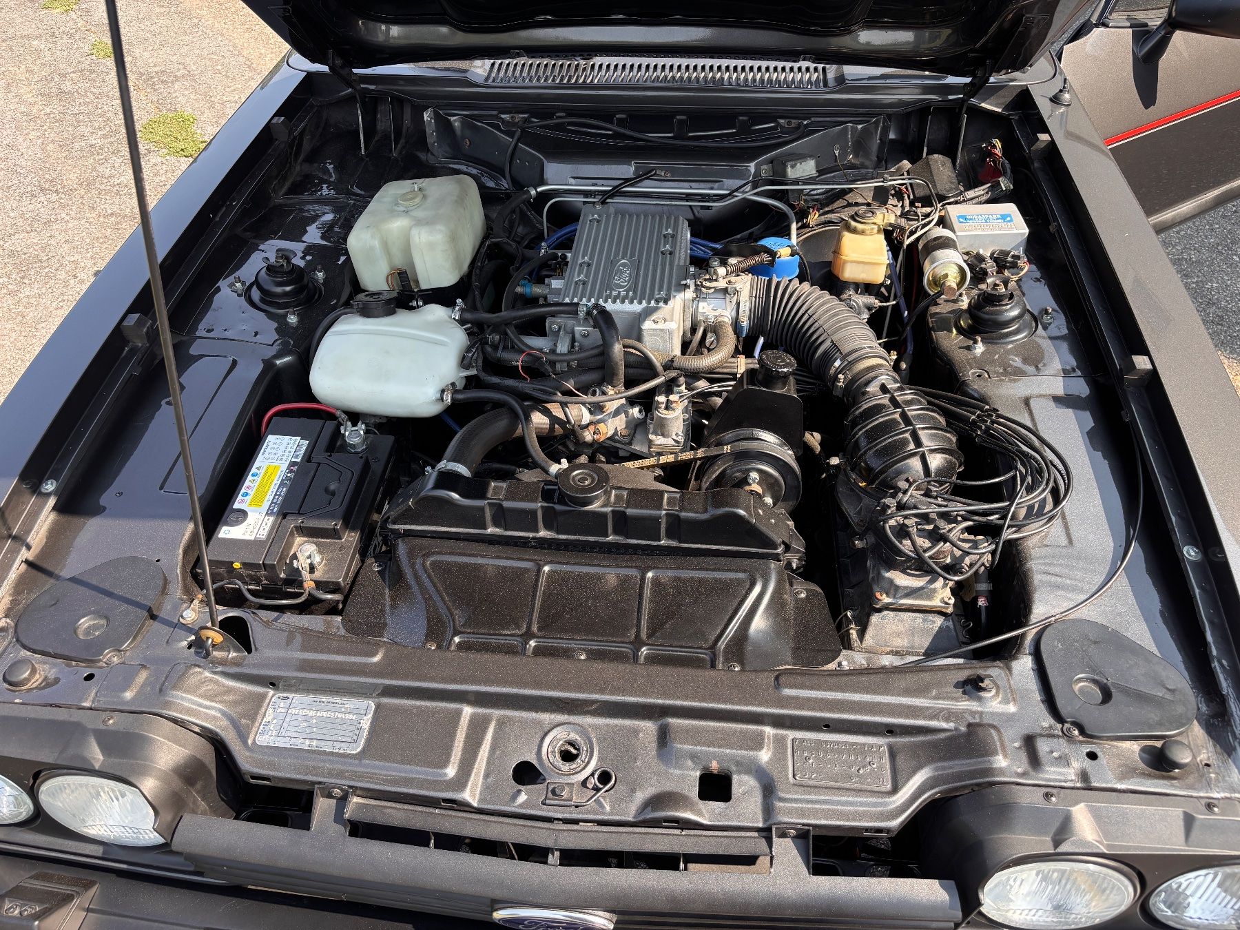 Ford Automobili: Ford Capri 2.8 i JG 1982 – Usato da Hinwil venduto da Dandi6 9