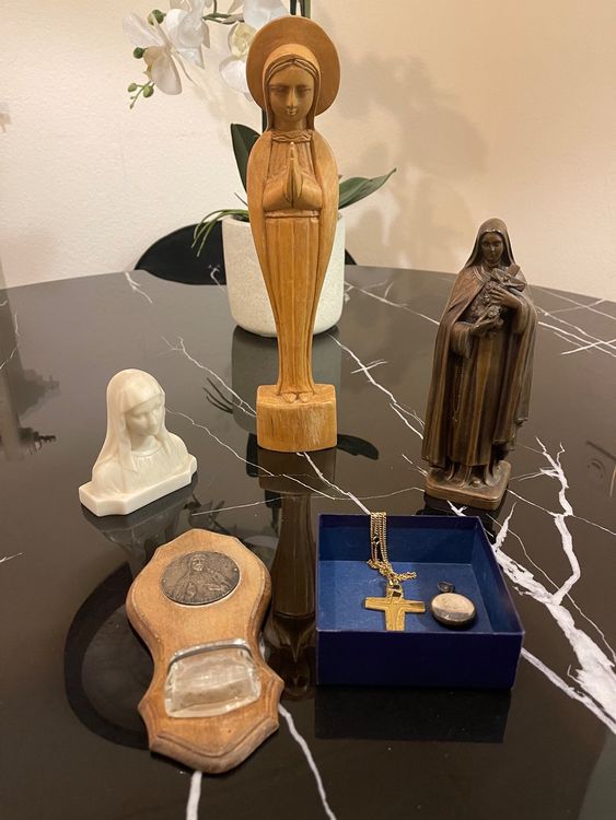 Collection de 13 objets religieux (13) - Bois, Émail, Laiton, Métal