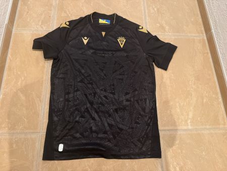 Macron neues Performance Sport/Fussball Shirt, M Np 77Fr