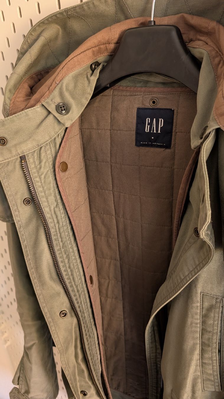 Mäntel: Gap insulated fishtail parka size M – Gebraucht aus Zürich von bandi-m 2