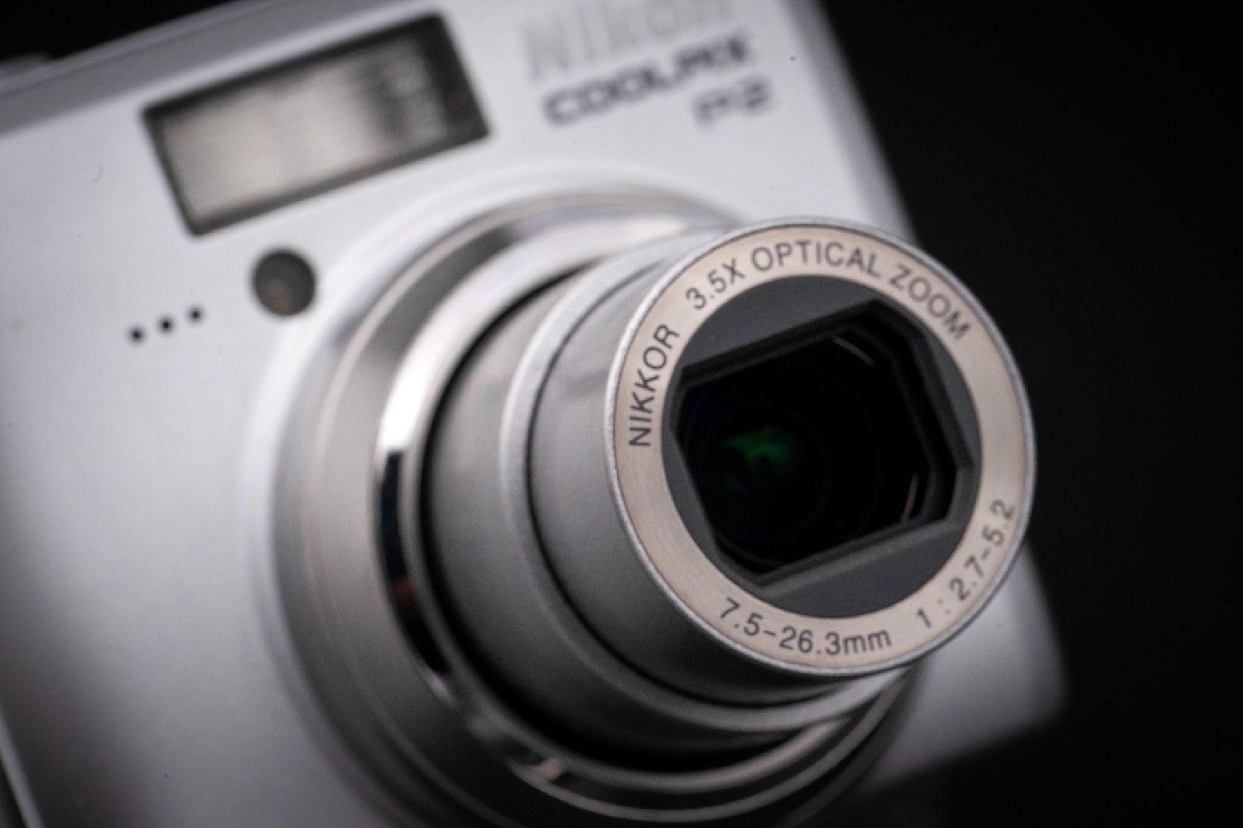 Nikon Fotocamera: Nikon Coolpix P2 – Usato da Gümligen venduto da glu_tpv2 7