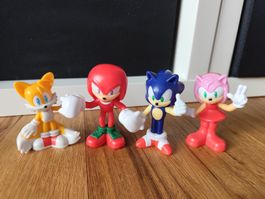 Sonic Figuren 4er Set Tails Knuckles Sonic Amy guter Zustand