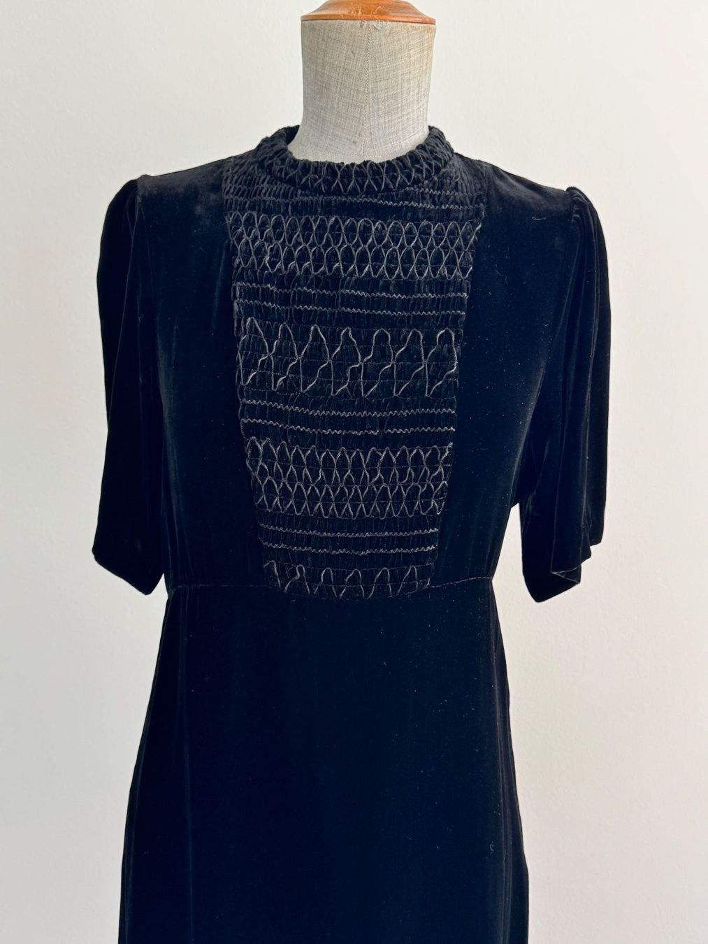 Maje Vestiti: Maje Samtkleid Grösse 3 – Nuovo (secondo la descrizione) da neerach venduto da Ywonder 2