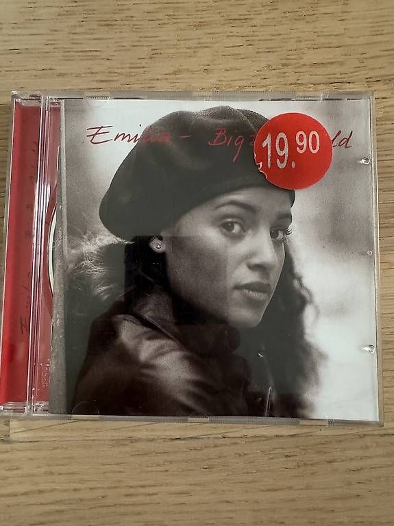CD: Emila - Big Big World – Usato da Brütten venduto da voene77