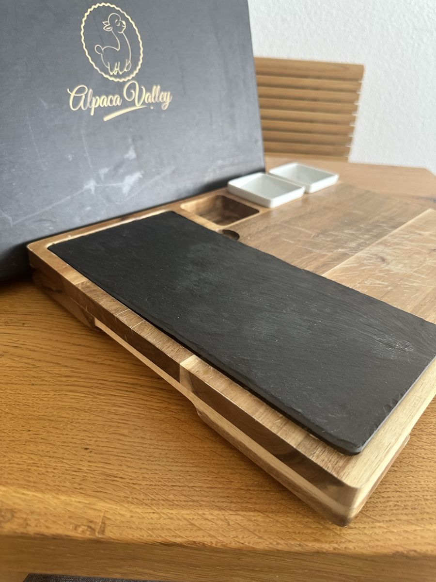 Servierplatten: Cheese board – Gebraucht aus Basel von VanBuyer2010 2