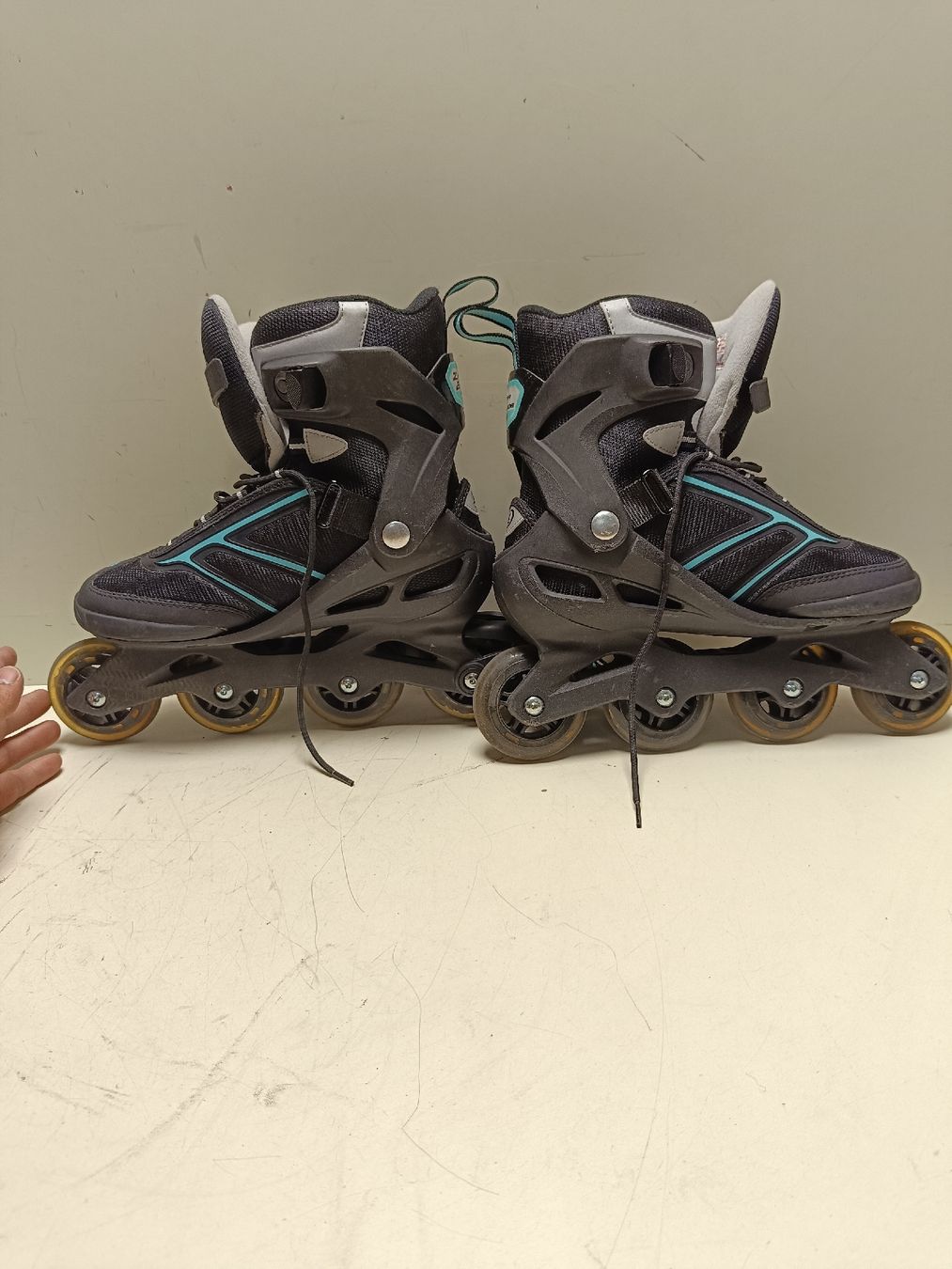 Pattini in linea & Pattini a rotelle: Rollerblade Zetra Blade 2W Inline Skates, Grösse 42(em63) – Usato da Künten venduto da Schnaepplihuus 1