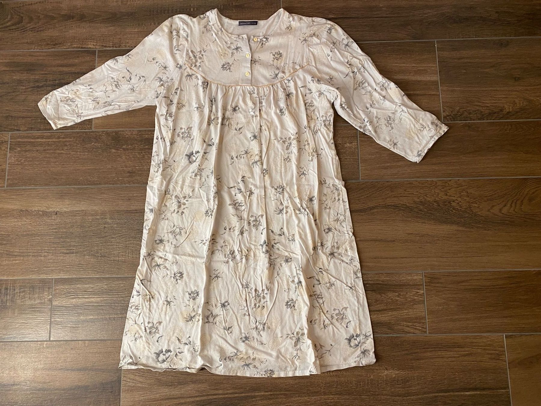 Negligees & Pigiami: Adagio Nachthemd langarm mit Muster Gr. 44 - 46 – Usato da Pratteln venduto da a23_j2gs