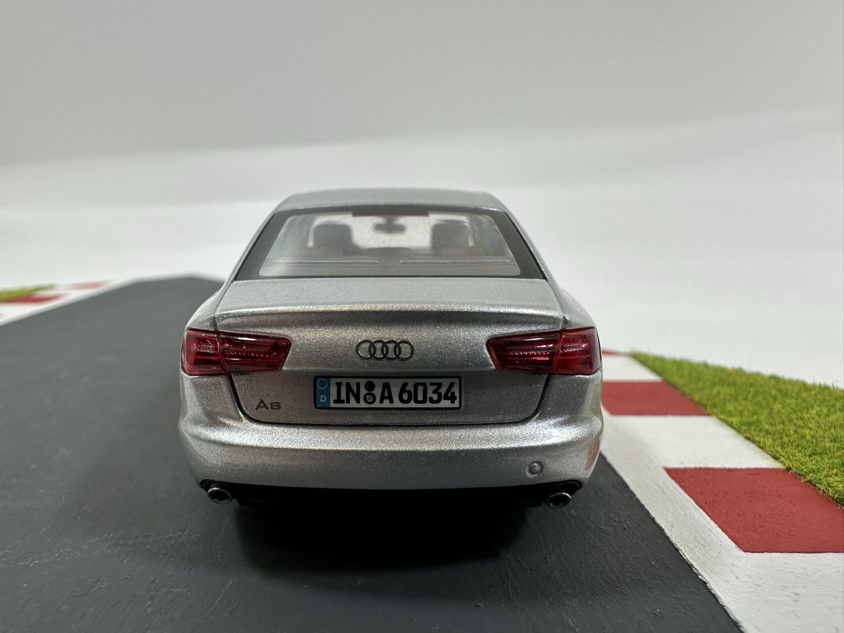 Schuco Modellini d'auto: Audi A6 1:43, silbrig, SCHUCO – Nuovo (secondo la descrizione) da Zofingen venduto da rf9_x2xt 4